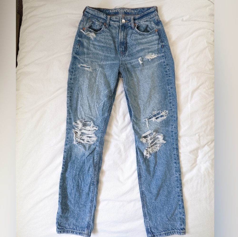 American eagle mom jeans